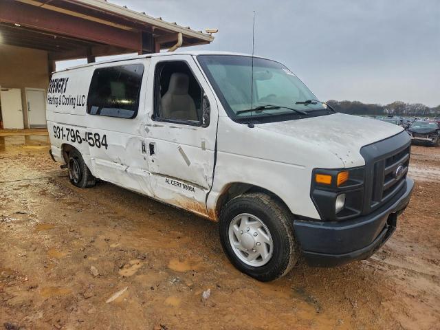 Ford Econoline E150 Van Image 14