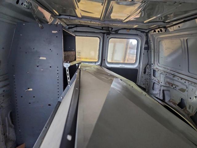 Ford Econoline E150 Van Image 7