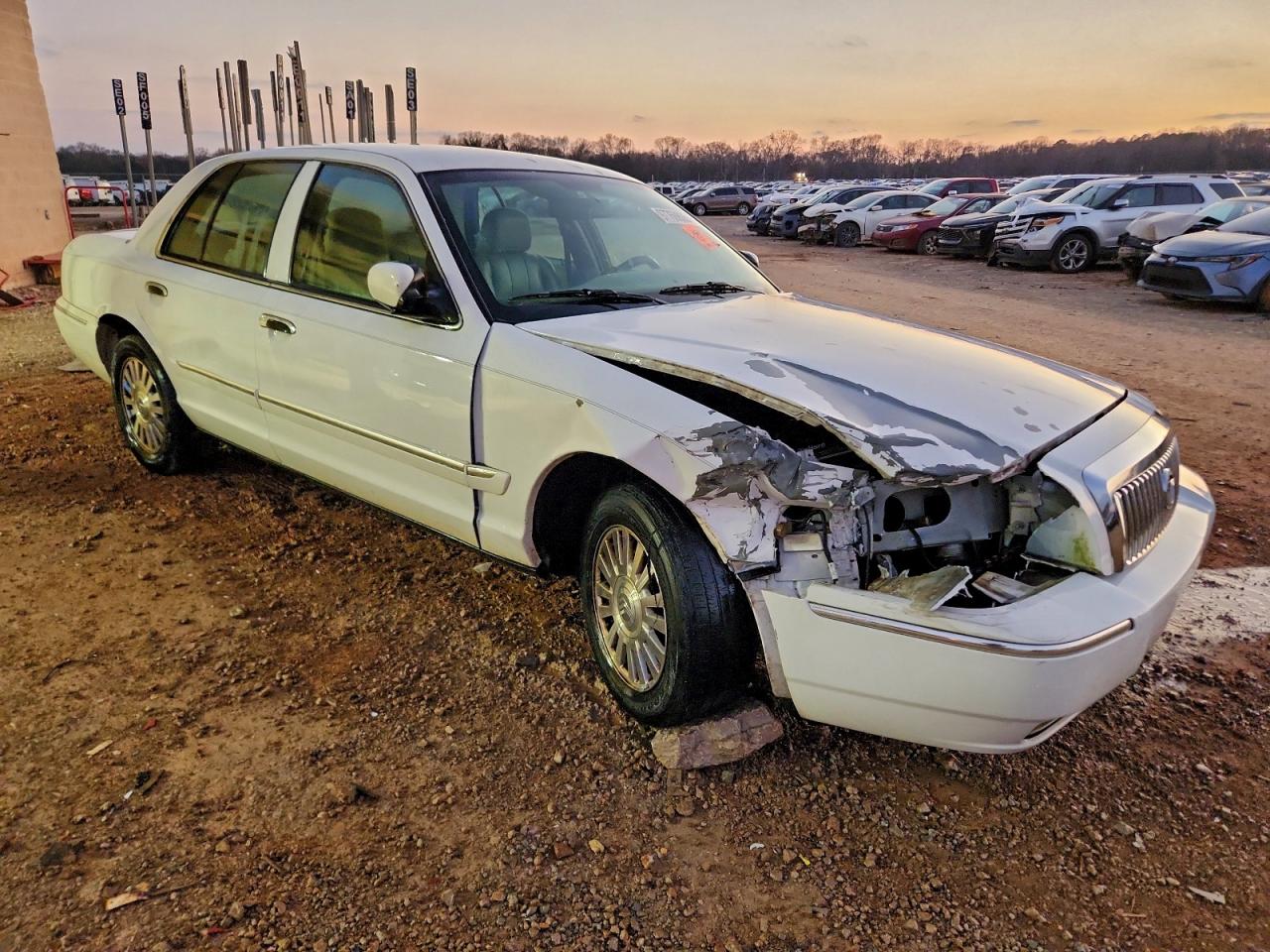 Mercury Grmarquis Ls Image 7