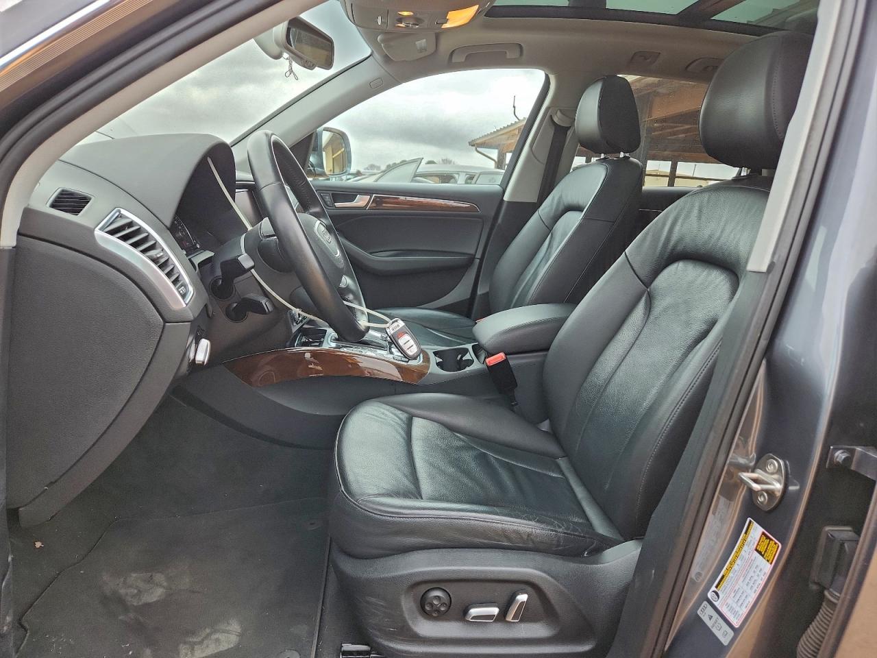 Audi Q5 Premium Plus Image 12