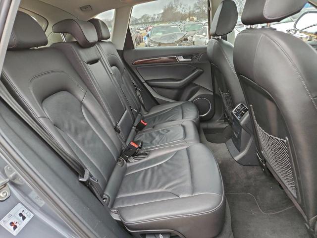 Audi Q5 Premium Plus Image 9