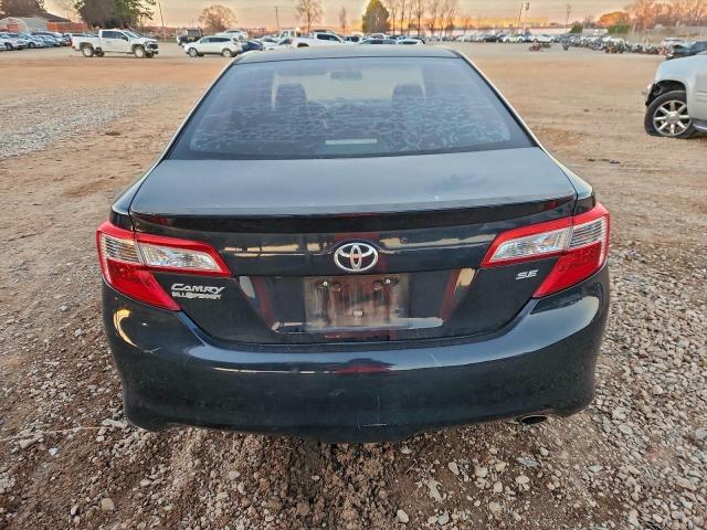 Toyota Camry L Image 4