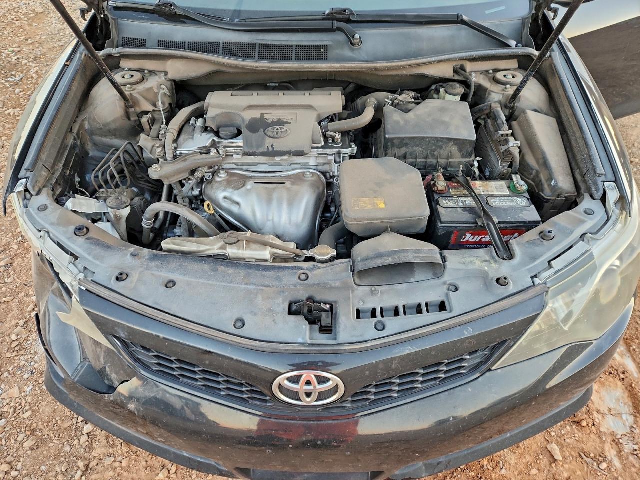 Toyota Camry L Image 11
