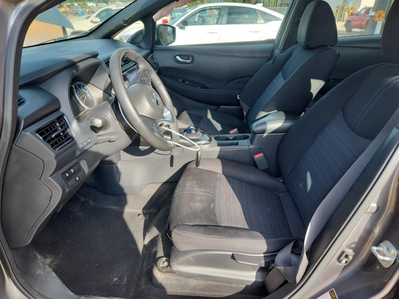 Nissan LEAF Sv Image 3