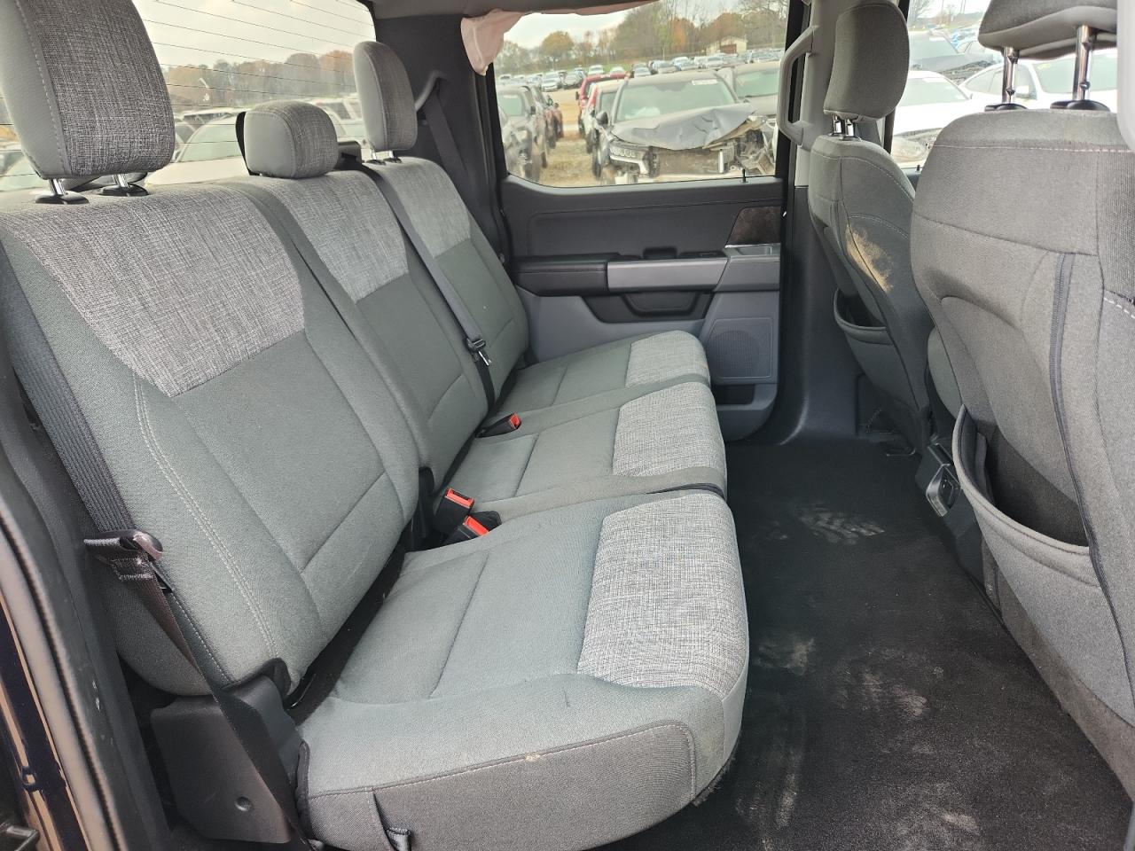 Ford F-150 Supercrew Image 4