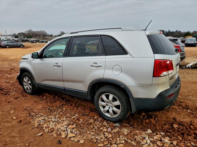 Kia Sorento Base Image 14