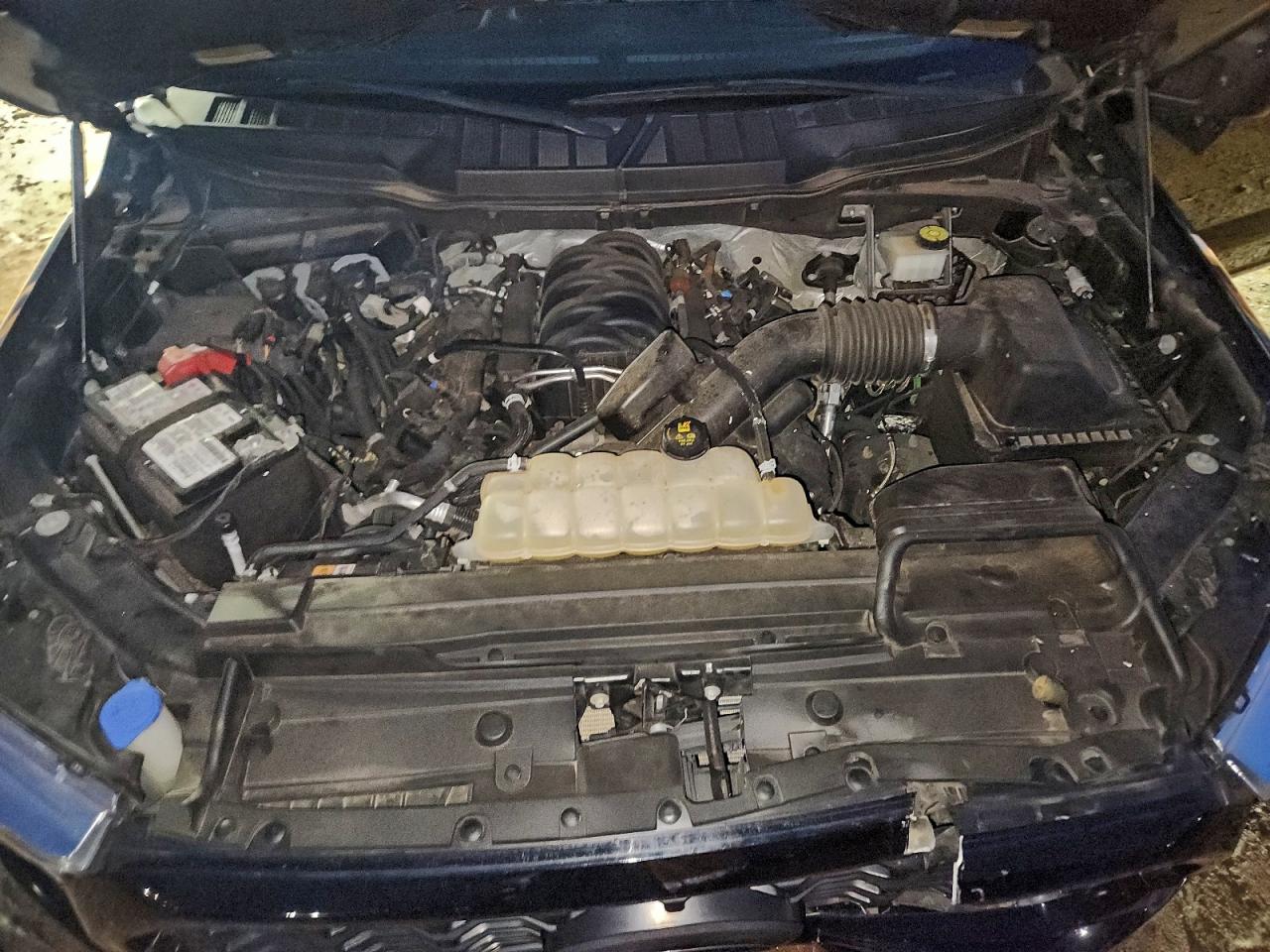 Ford F-150 Supercrew Image 7