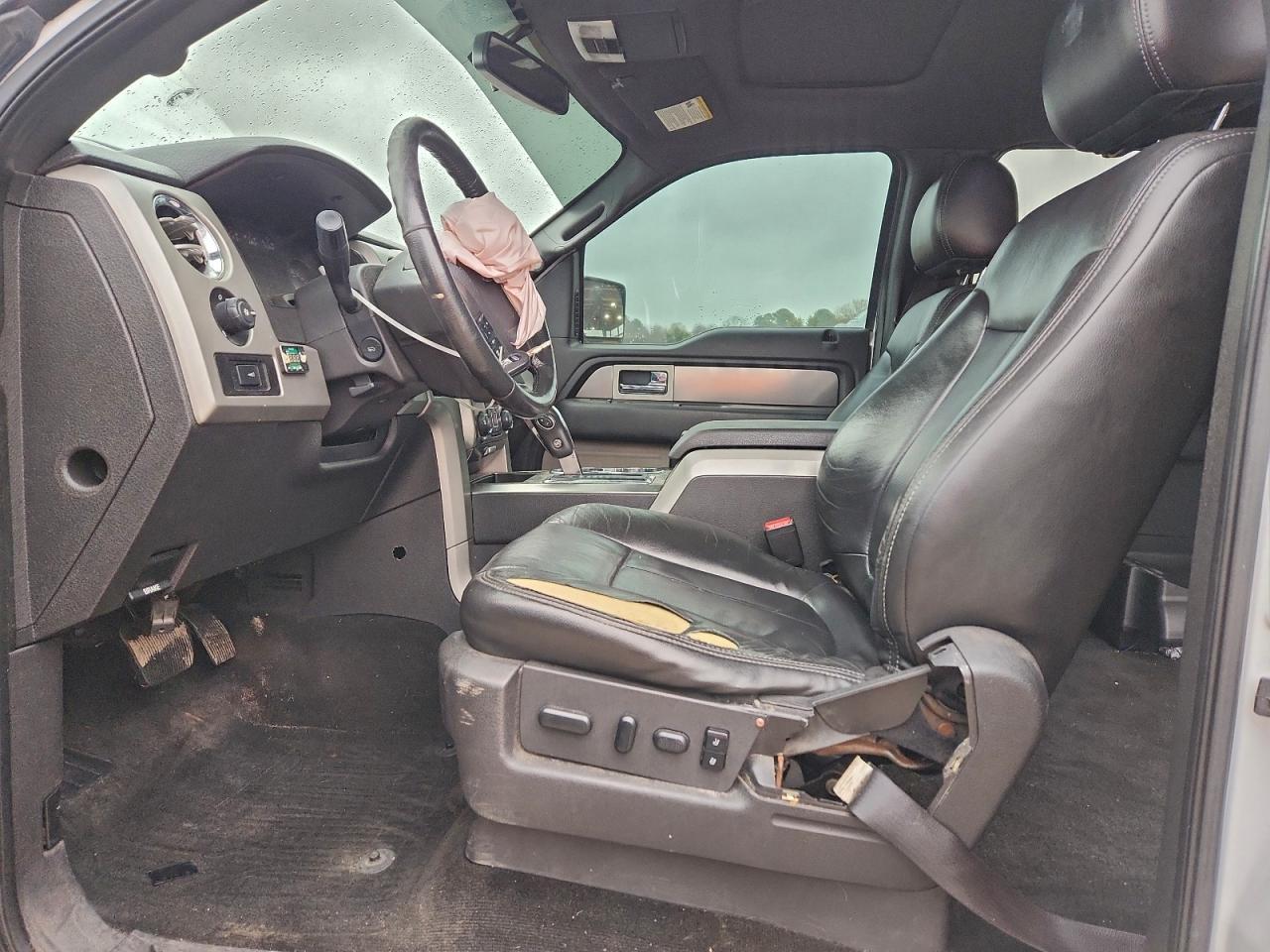 Ford F-150 Supercrew Image 12