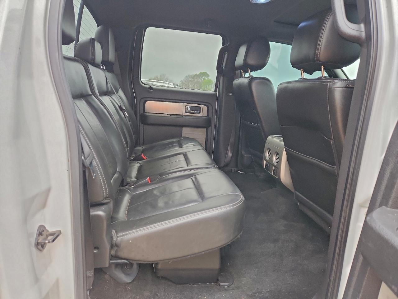 Ford F-150 Supercrew Image 9