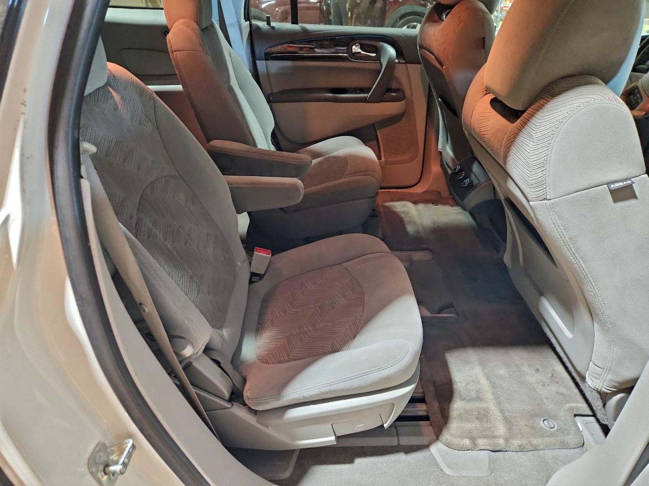 Buick Enclave Image 8