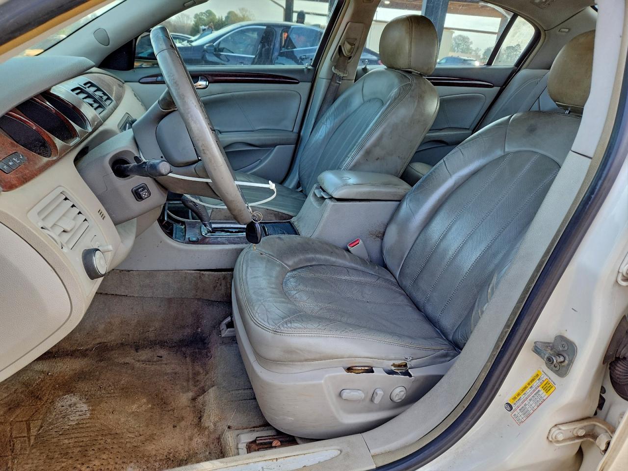 Buick Lucerne Cxs Image 7