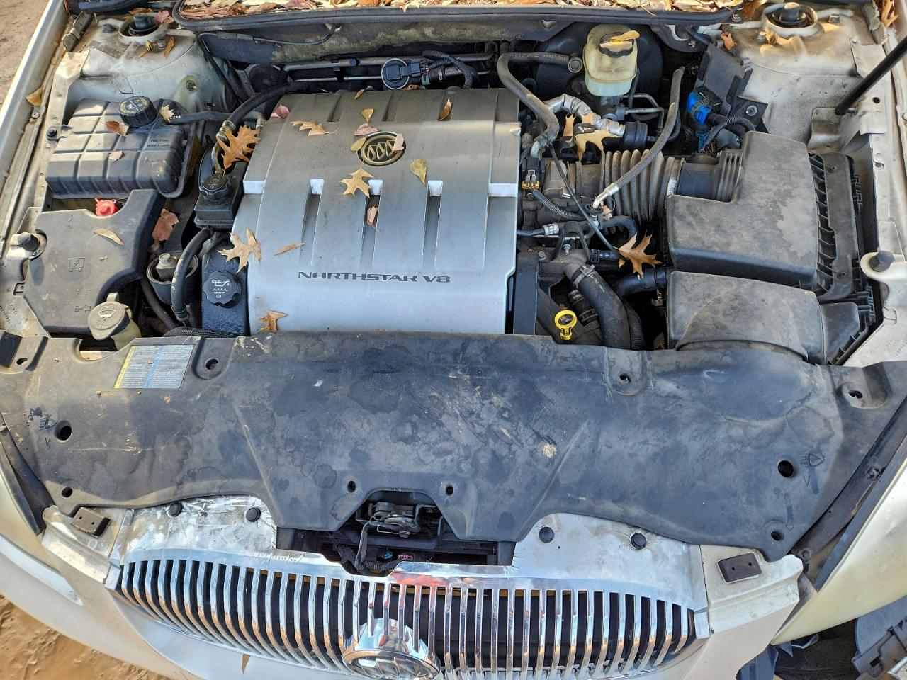 Buick Lucerne Cxs Image 10