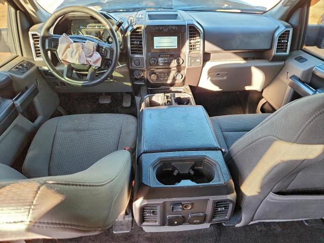 Ford F-150 Supercrew Image 8