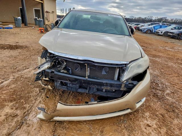 Toyota Avalon Base Image 5