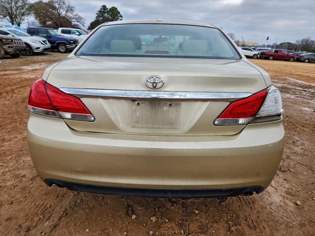 Toyota Avalon Base Image 9