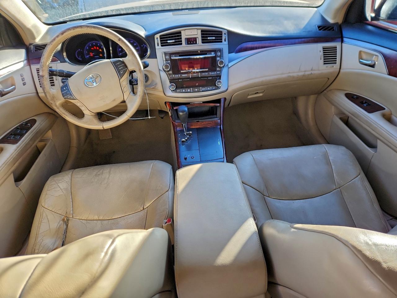 Toyota Avalon Base Image 6