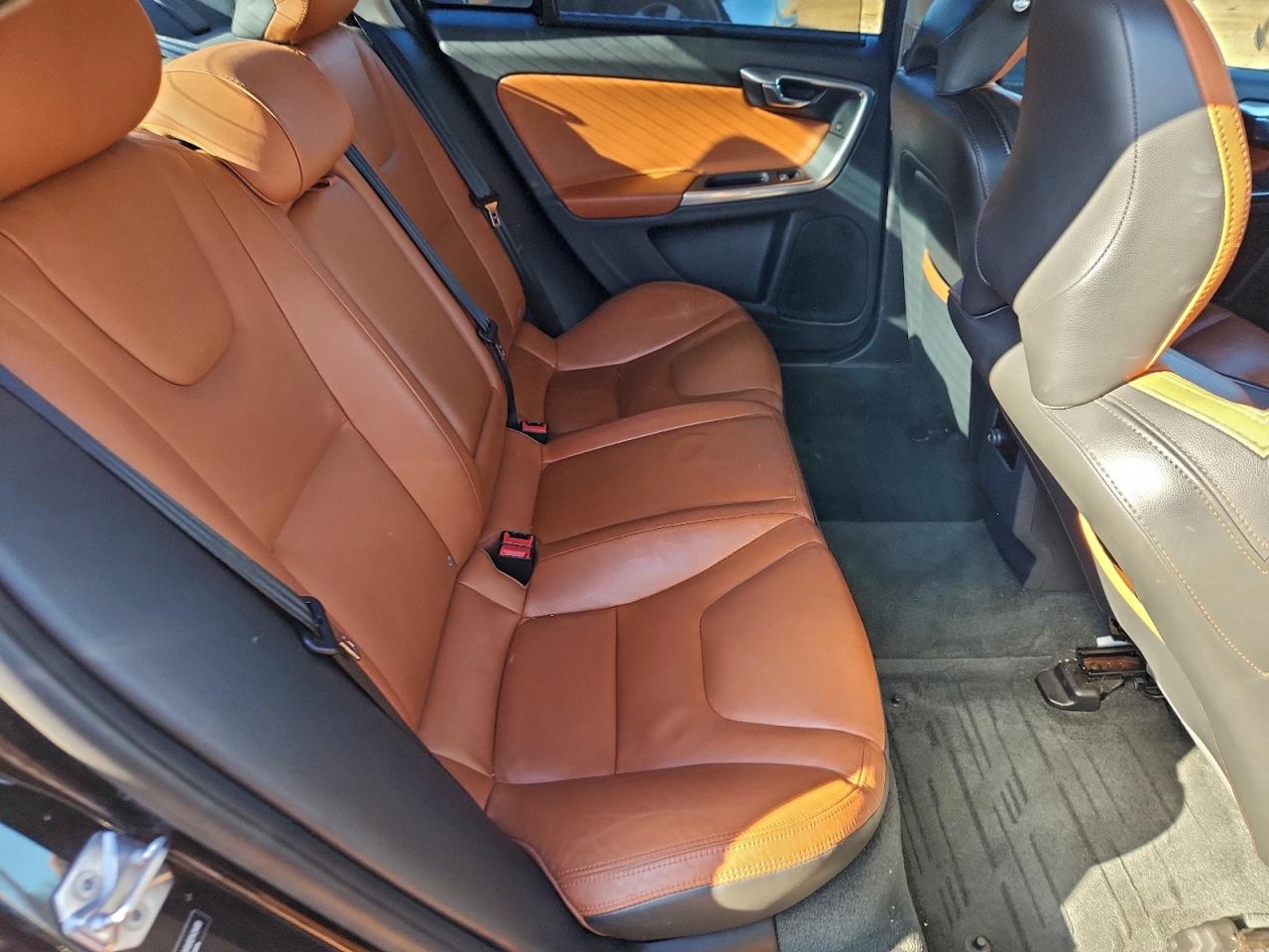 Volvo S60 Platinum Image 6