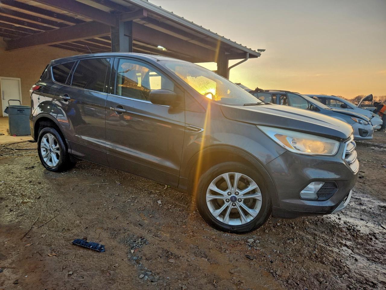 Ford Escape Se Image 2