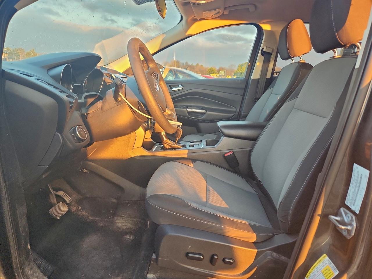 Ford Escape Se Image 8