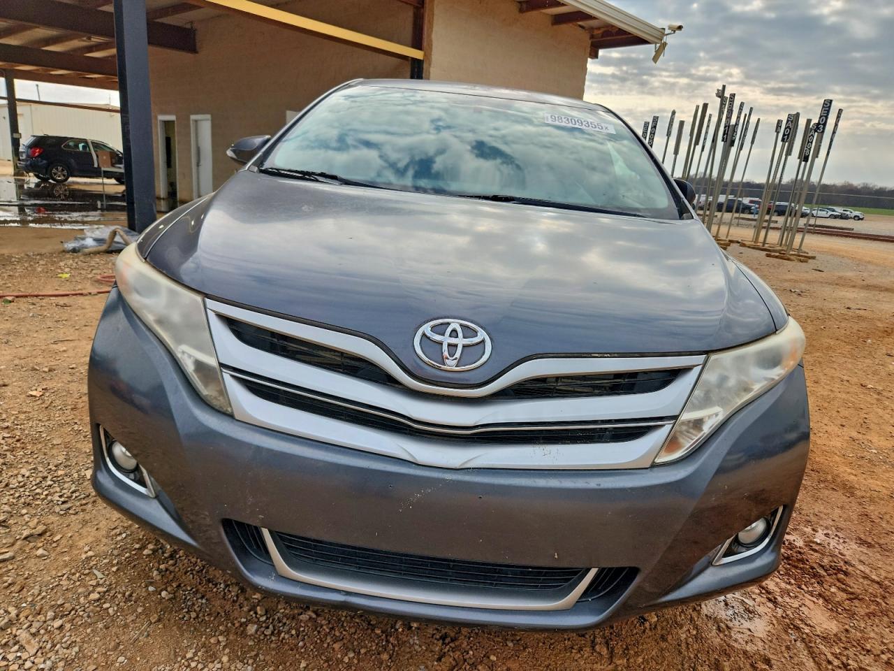Toyota Venza Le Image 3