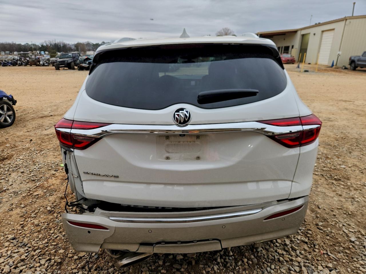 Buick Enclave Essence Image 5