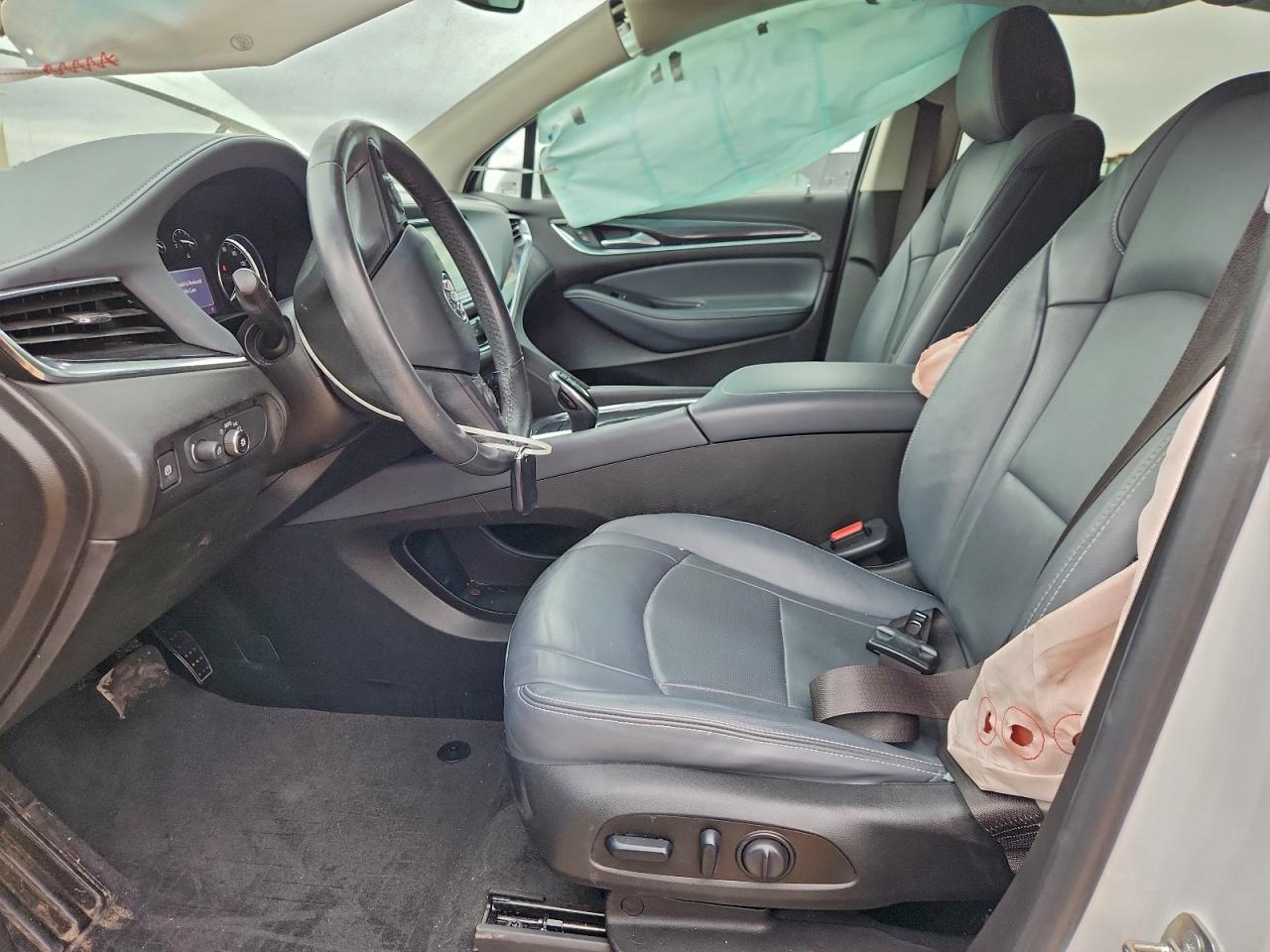 Buick Enclave Essence Image 3