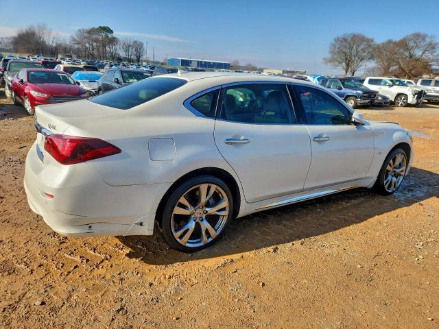 INFINITI Q70 3.7 Luxe Image 9