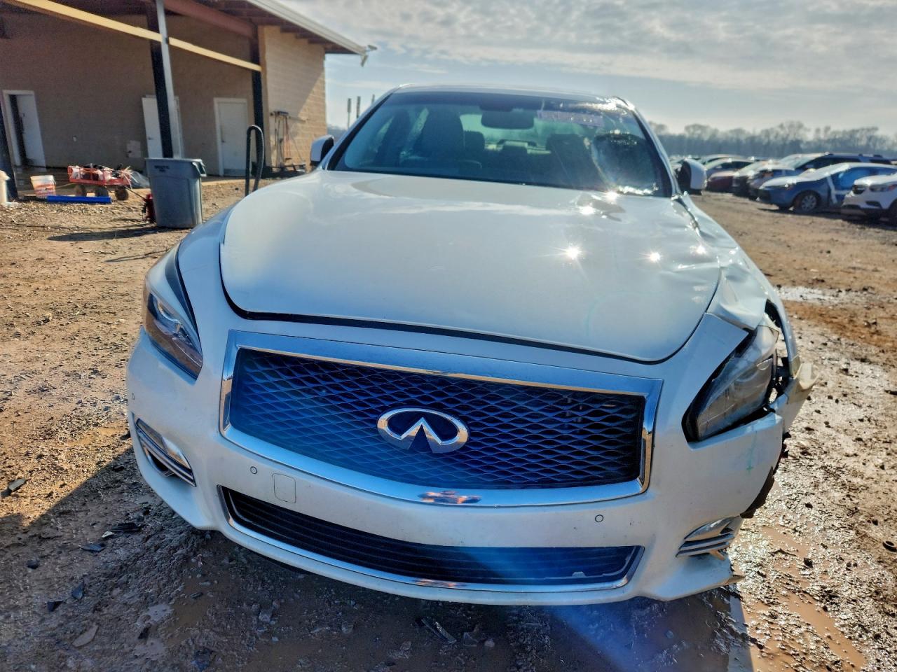 INFINITI Q70 3.7 Luxe Image 4