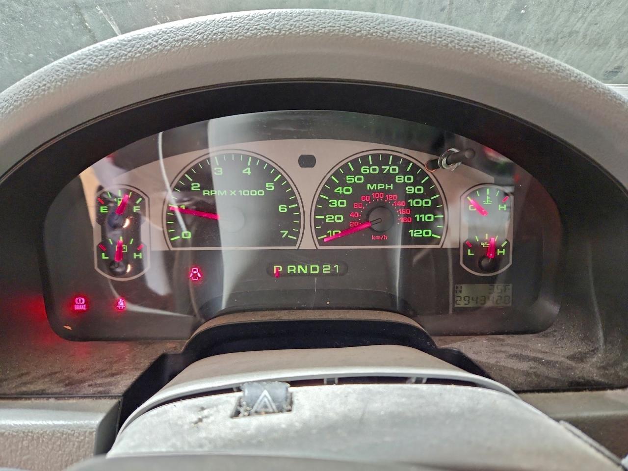 Ford F-150 Supercrew Image 6