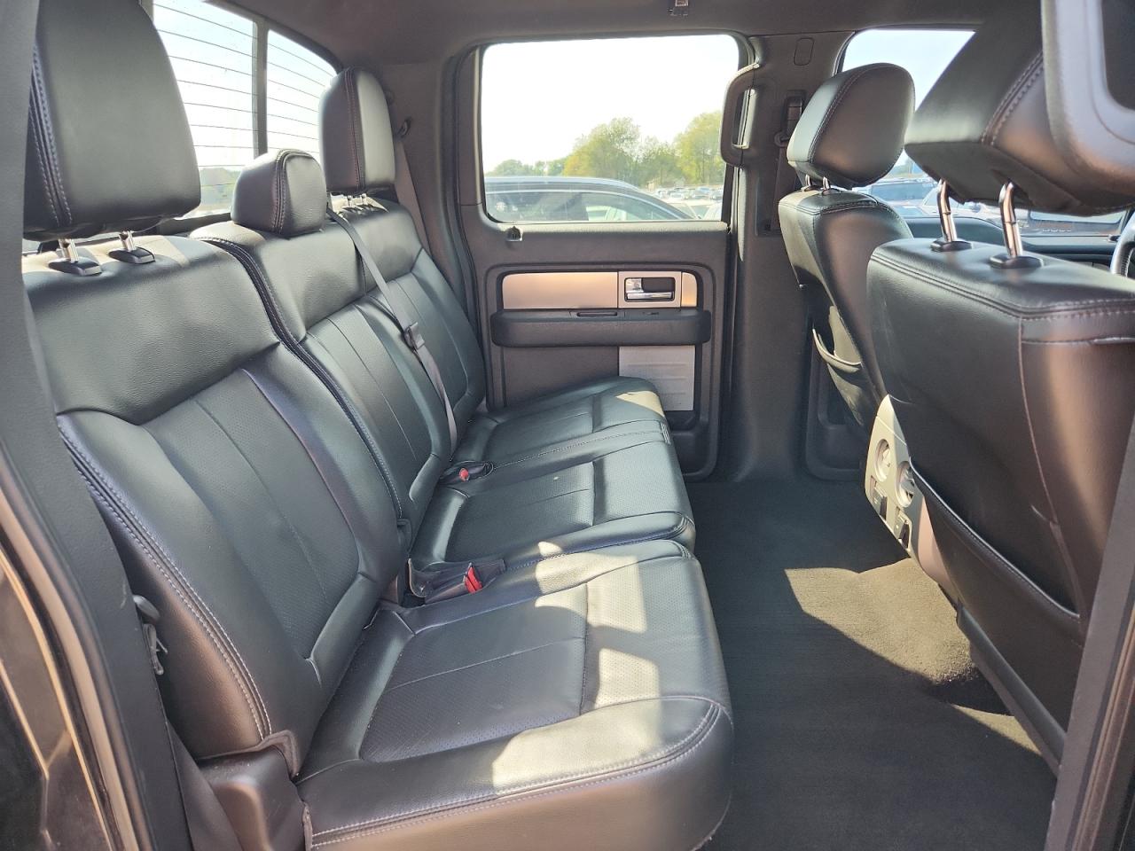 Ford F-150 Supercrew Image 12