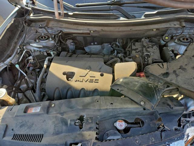 Mitsubishi Outlander Se Image 10