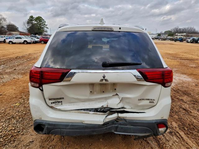 Mitsubishi Outlander Se Image 5