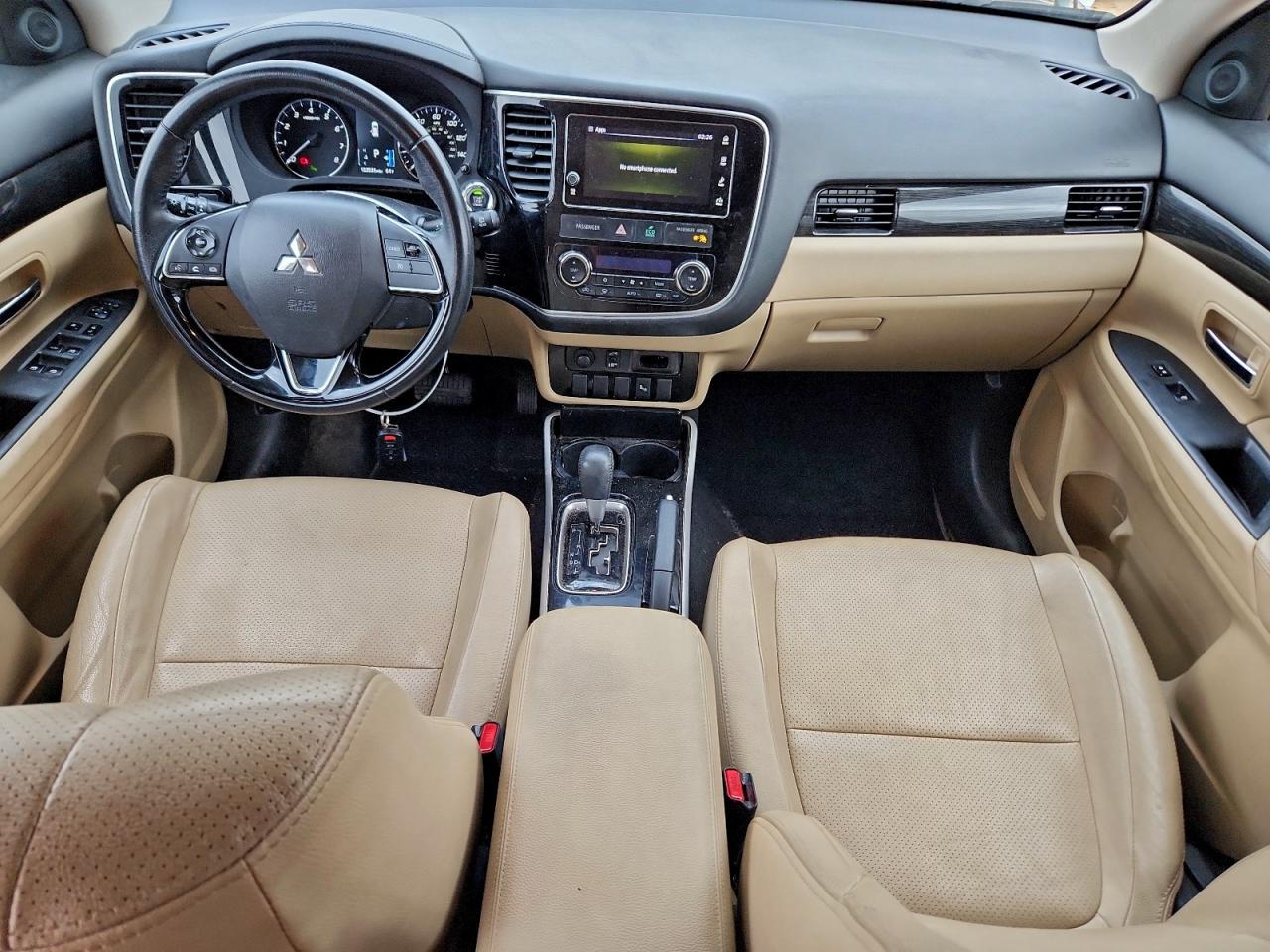 Mitsubishi Outlander Se Image 6