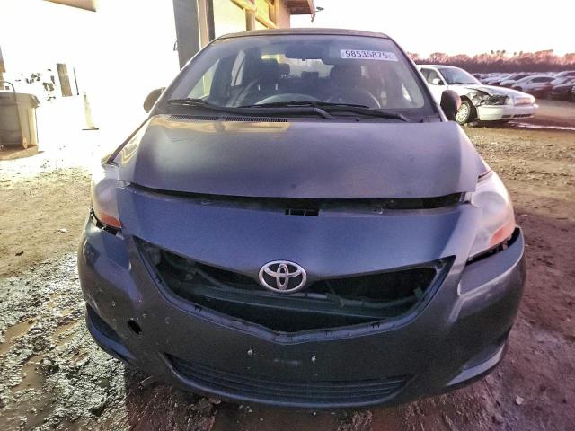 Toyota Yaris Image 4