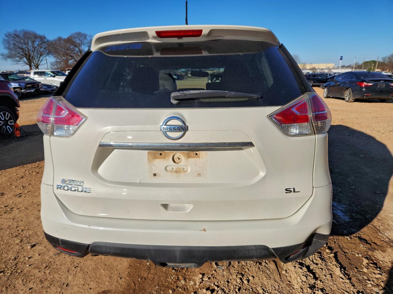 Nissan Rogue S Image 2