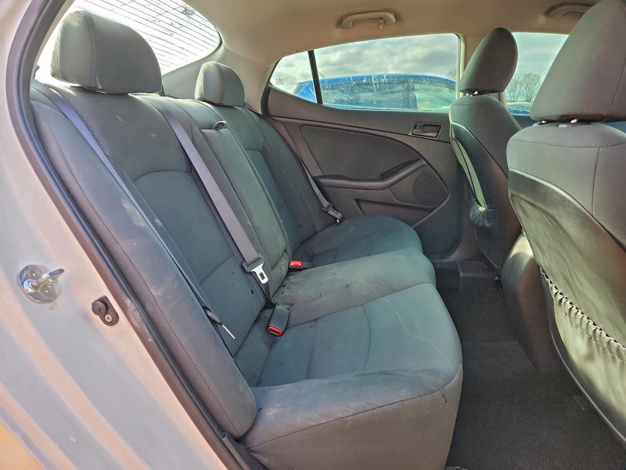 Kia Optima Lx Image 3