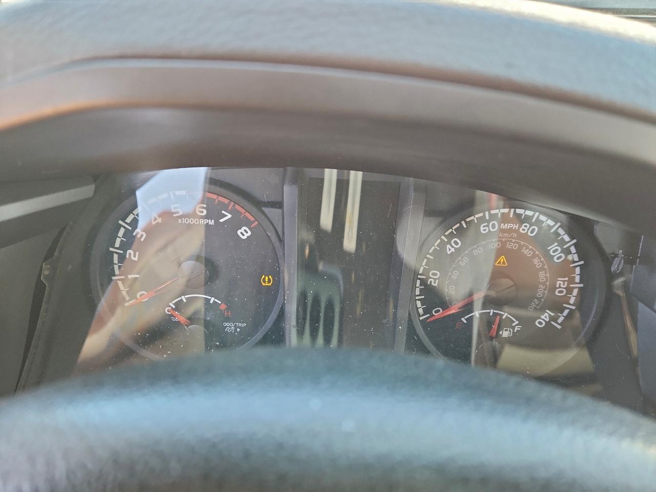 Toyota Tacoma Access Cab Image 13