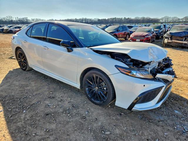 Toyota Camry Xse Image 5