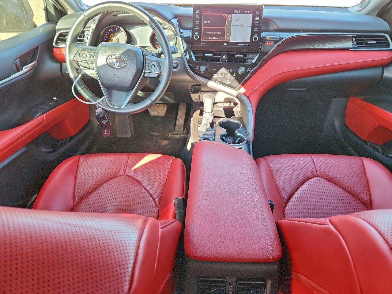 Toyota Camry Xse Image 8