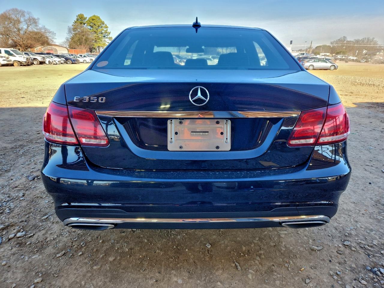 Mercedes-Benz E-Class 350 Image 2