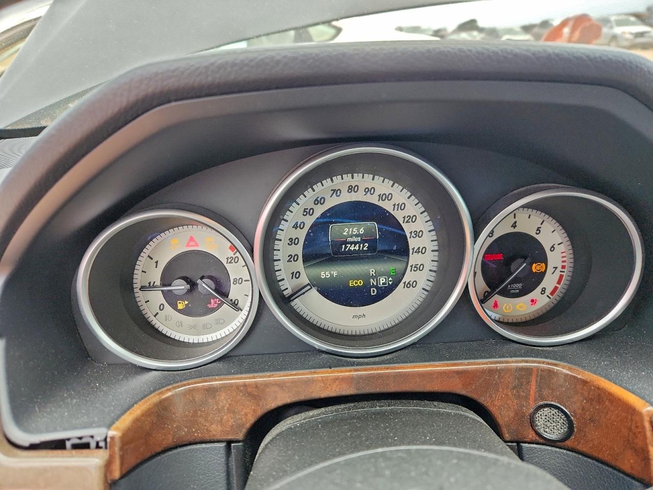 Mercedes-Benz E-Class 350 Image 12