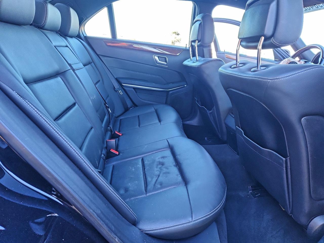 Mercedes-Benz E-Class 350 Image 4