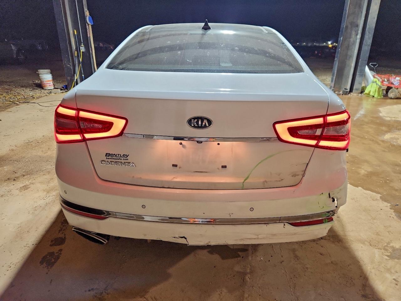 Kia Cadenza Premium Image 9