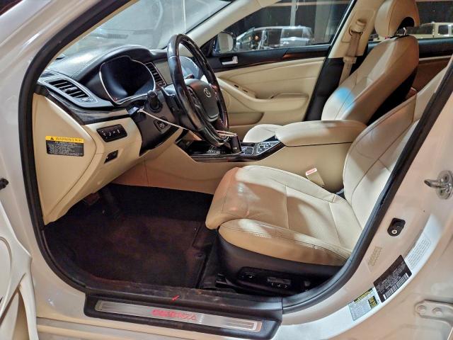 Kia Cadenza Premium Image 6