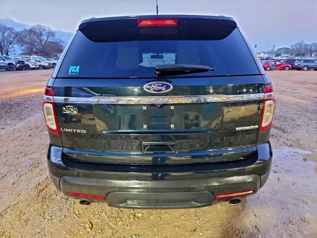 Ford Explorer Limited Image 4