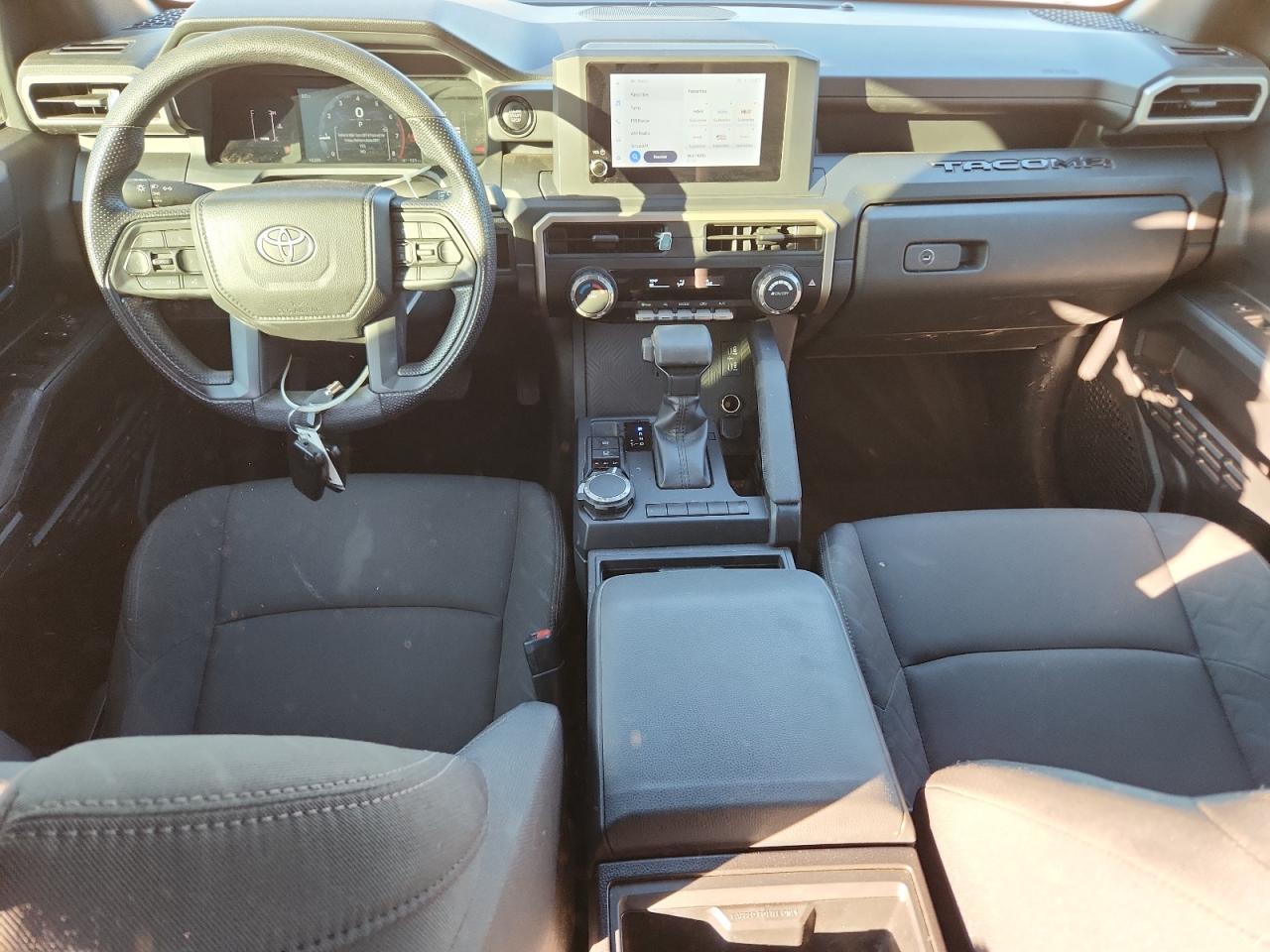 Toyota Tacoma Double Cab Image 8