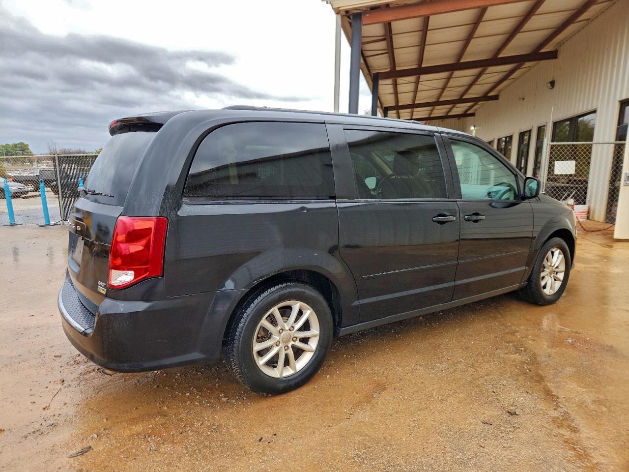 Dodge Caravan Sxt Image 2