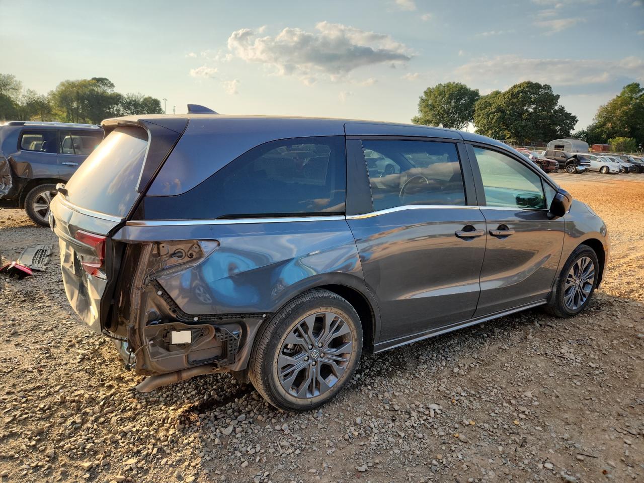 Honda Odyssey Touring Image 5