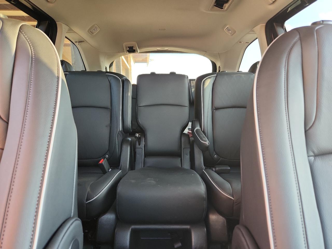 Honda Odyssey Touring Image 13