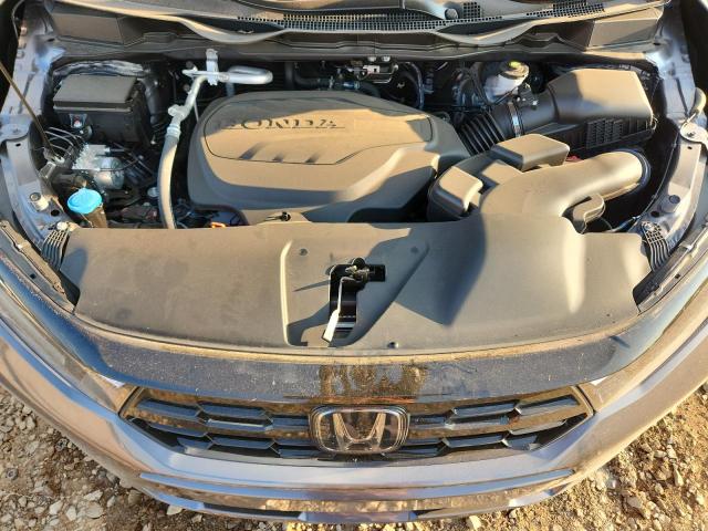 Honda Odyssey Touring Image 9